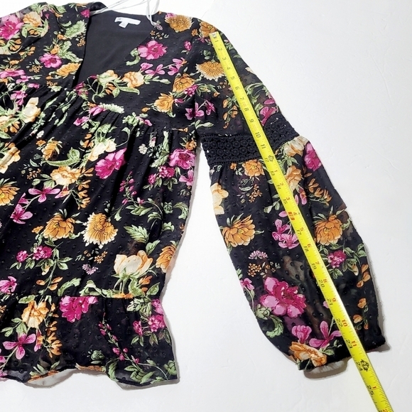 DR2 Clip Dot Black & Floral Peplum with Crochet Accent Long Sleeve Blouse (LP) - Picture 14 of 14